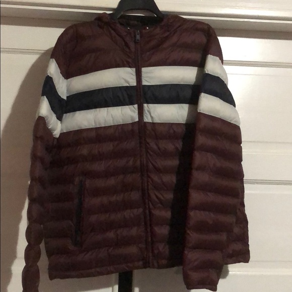 Tommy Hilfiger new - Picture 3 of 5